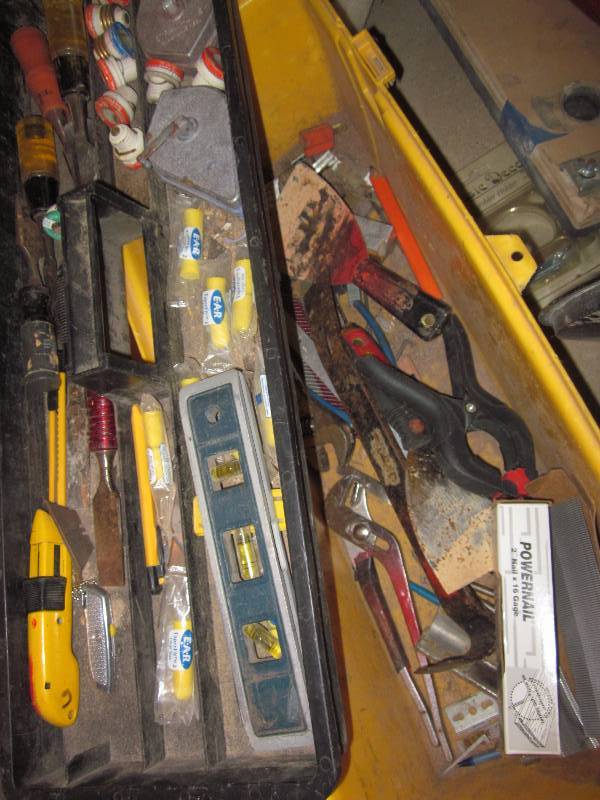 lot 141 image: Buffing Pads, Sanding Pads, Tool Box full of items