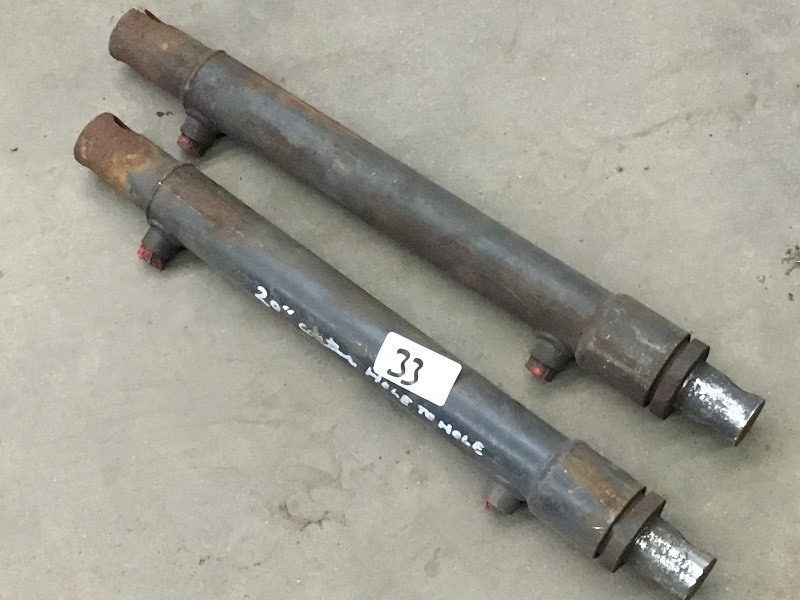lot 33 image: (2) Hydraulic Cylinders, 20 Center...
