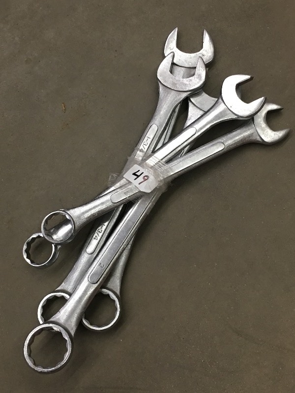 lot 49 image: Set Of (5) Wrenches 1 12 Thru 1 ...