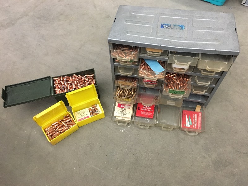 lot 60 image: Box Of Assorted Ammunition Reloadin...
