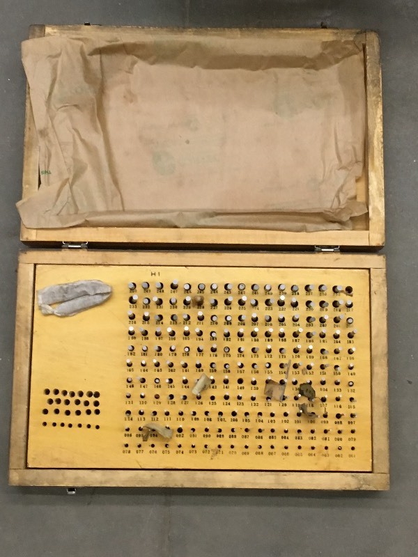 lot 85 image: HDT Plug Gauge Set, .061 Thru .250 ...