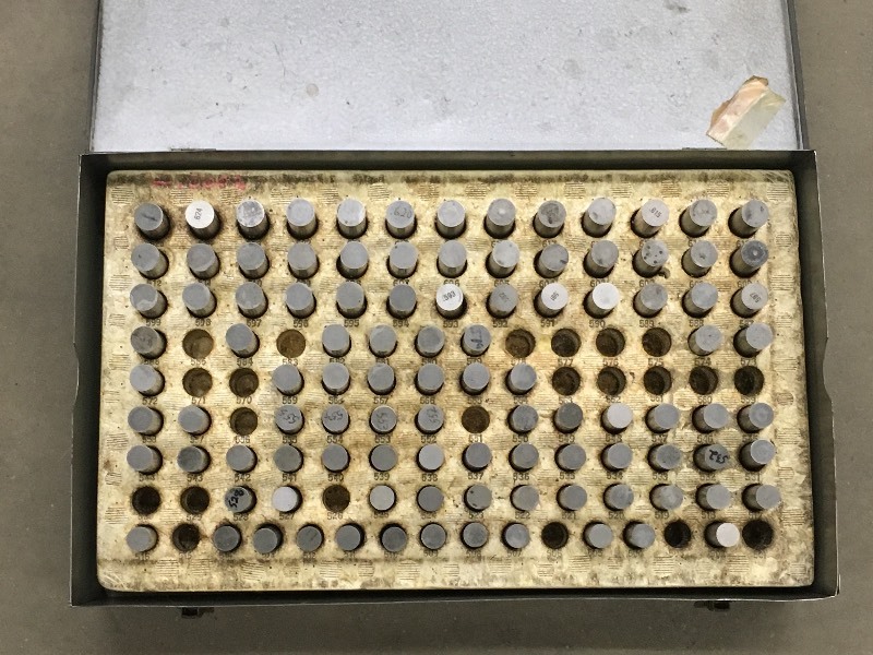 lot 86 image: Plug Gauge Set, .501 Thru .625...