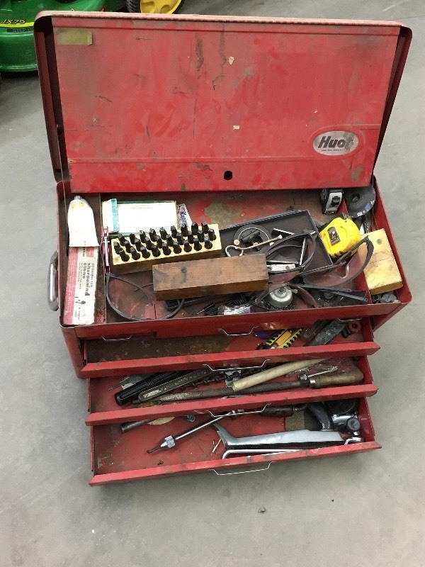 lot 100 image: 6-Drawer Toolbox With Assorted Tool...