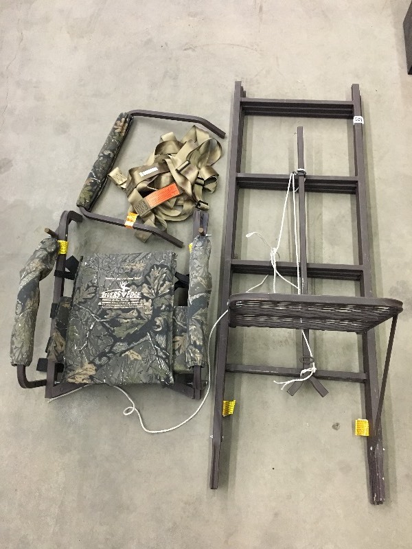 lot 103 image: Like New Rivers Edge Ladder Stand, ...