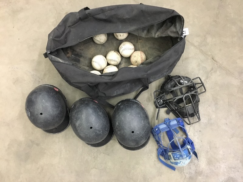 lot 107 image: Large Sporting Bag With (3) Basebal...
