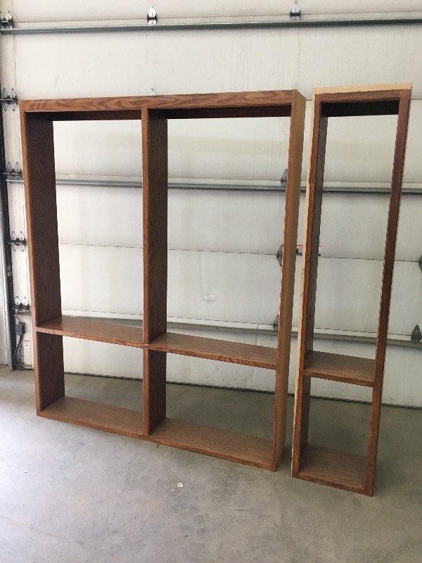 lot 133 image: 75x92 Built-In Oak Bookshelf With...