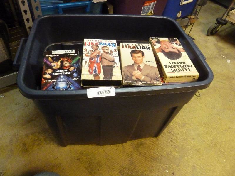 lot 140 image: large lot of vhs movies