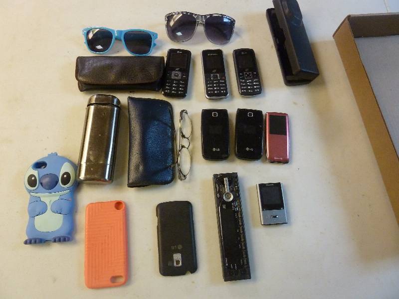 lot 144 image: cell phone and sunglasses lot