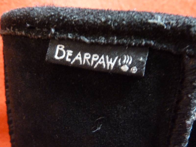 lot 61 image: Bear Paw Boots