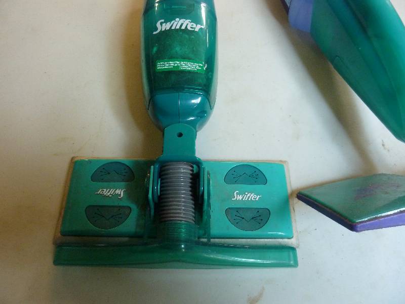 lot 206 image: Swifter Wet Jets