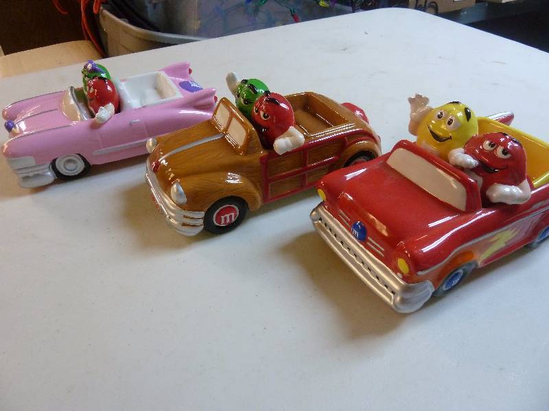 lot 221 image: M&M Collectibles