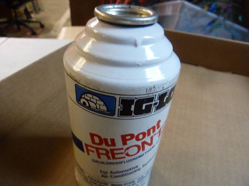 lot 223 image: R12 Freon