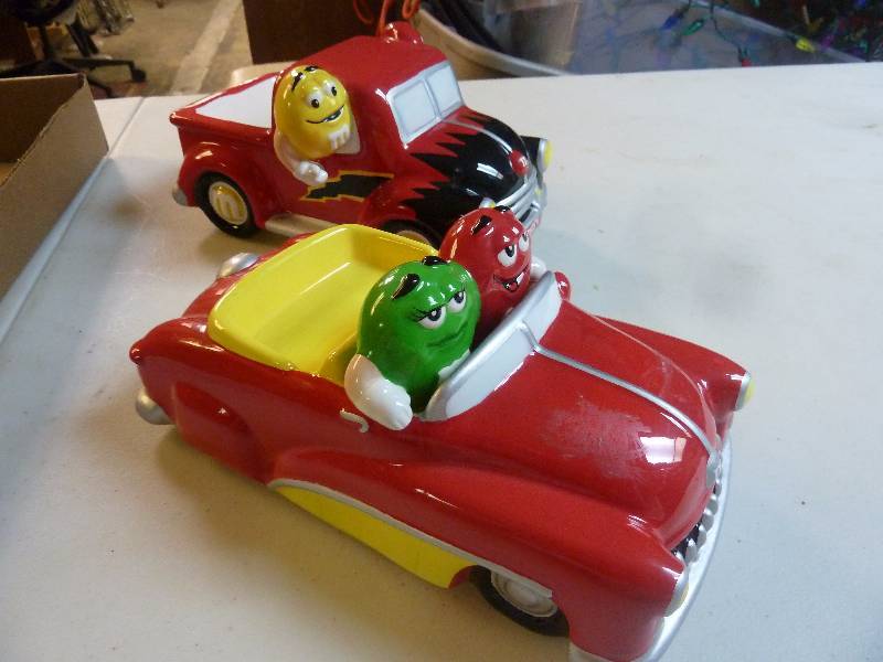lot 225 image: M&M Collectibles