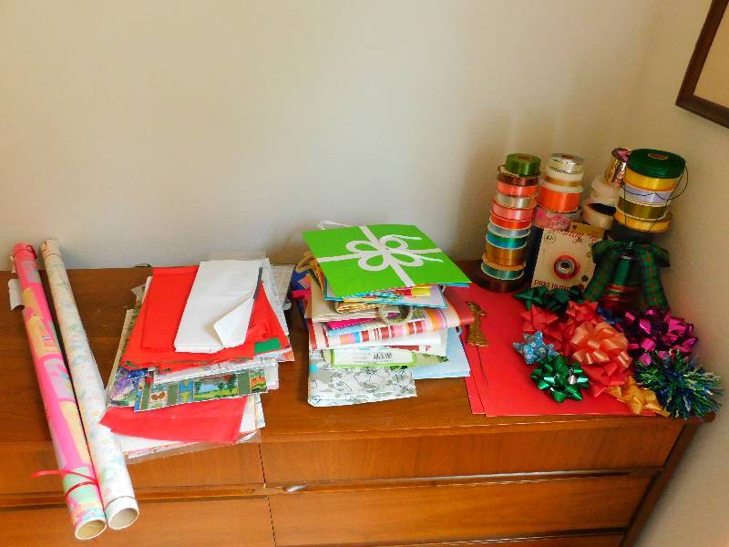 lot 23 image: Lot of Wrapping Paper, Bows, Ribbon, and Gift Bags
