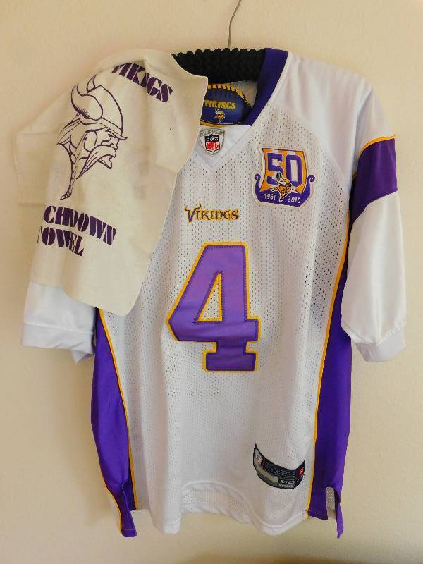 lot 29 image: MN Vikings #4 Favre Jersey Size 50, Vikings Touchdown Towel