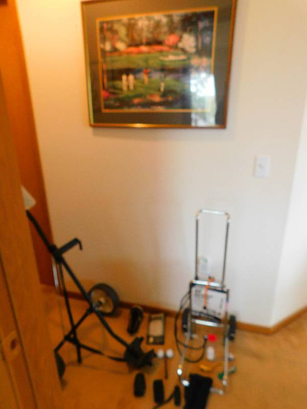 lot 35 image: Lot of Various Golf Items