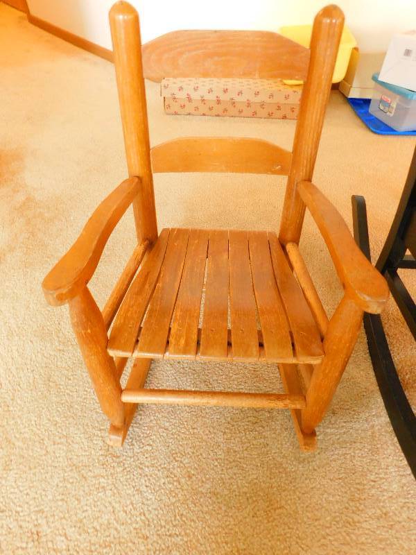 lot 47 image: Two Rocking Chairs