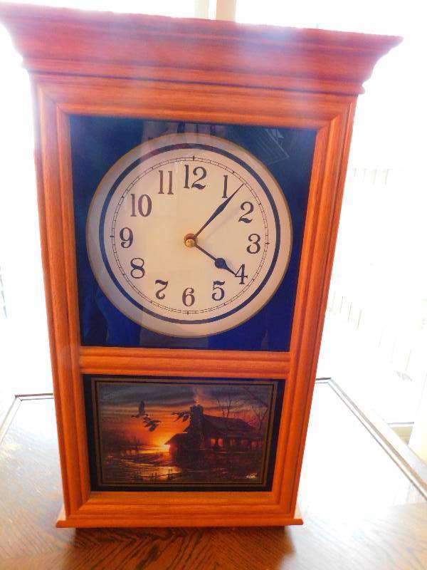 lot 59 image: Wall Clock