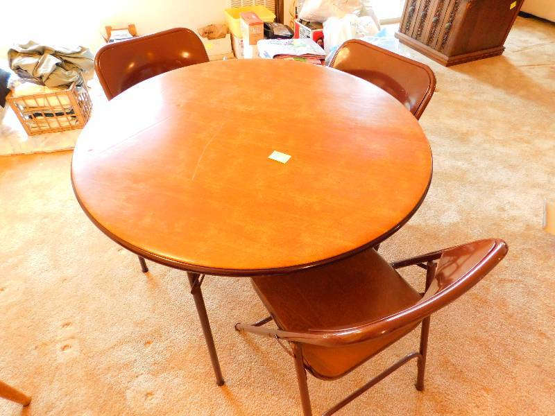 lot 79 image: Folding Table & Chairs