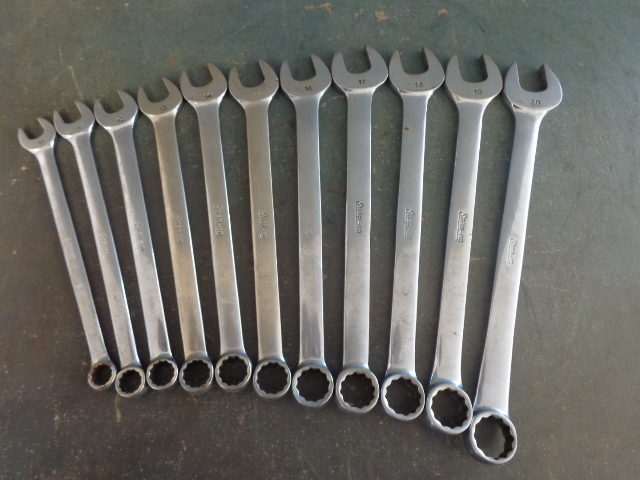 lot 4 image: Snap-On Metric Wrenches