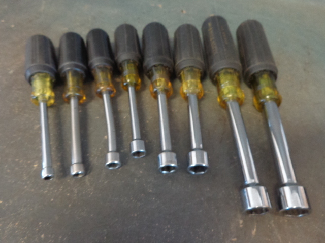 lot 18 image: Klein Tools Drivers