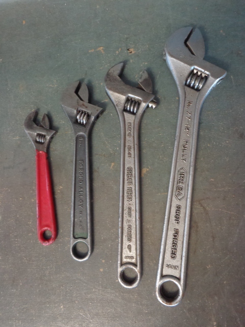 lot 28 image: Adjustable Crescent Wrenches