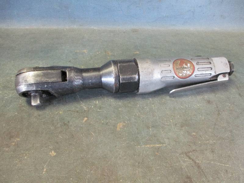 lot 103 image: Alltrade Pneumatic Ratchet