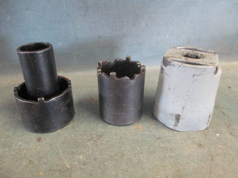 lot 113 image: 4 Wheel Drive  Bearing Sockets