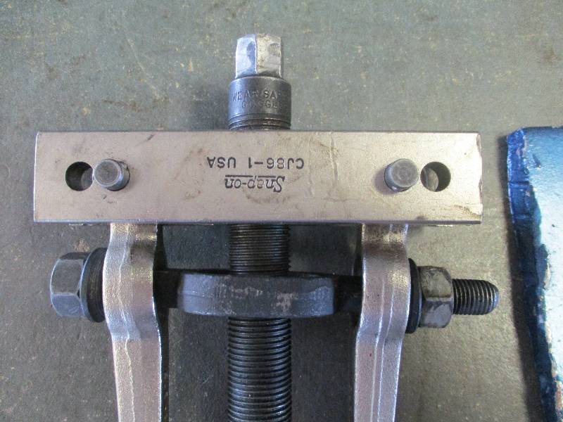 lot 127 image: Engine Puller Plate and More