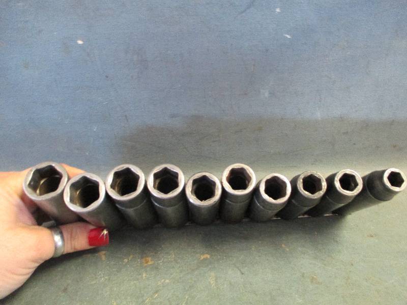 lot 129 image: Snap-On Metric Impact Sockets