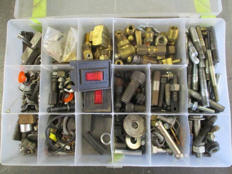 lot 160 image: Carb Kit and More