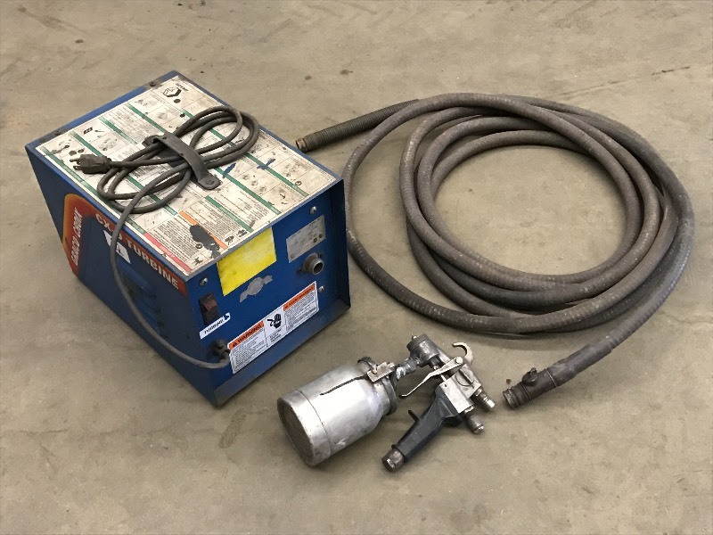 lot 22 image: Graco Croix CX-9 Turbine Commercial HVLP Paint Sprayer