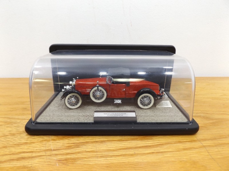 lot 12 image: 124 Franklin Mint 1928 Stutz Black Hawk Boat Tail Speedster