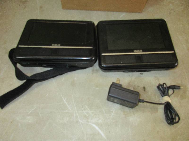 potable DVD player by RCA