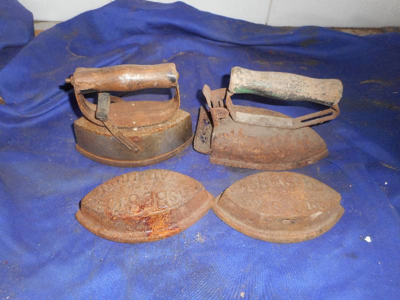 lot 10 image: 4 ANTIQUE IRONS