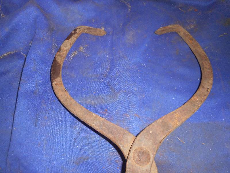 lot 15 image: ANTIQUE ICE TONGS