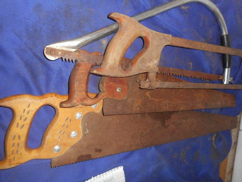 lot 65 image: VINTAGE HAND SAWS
