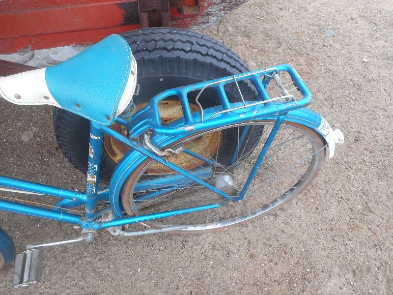 lot 68 image: VINTAGE WESTERN FLYER BICYCLE