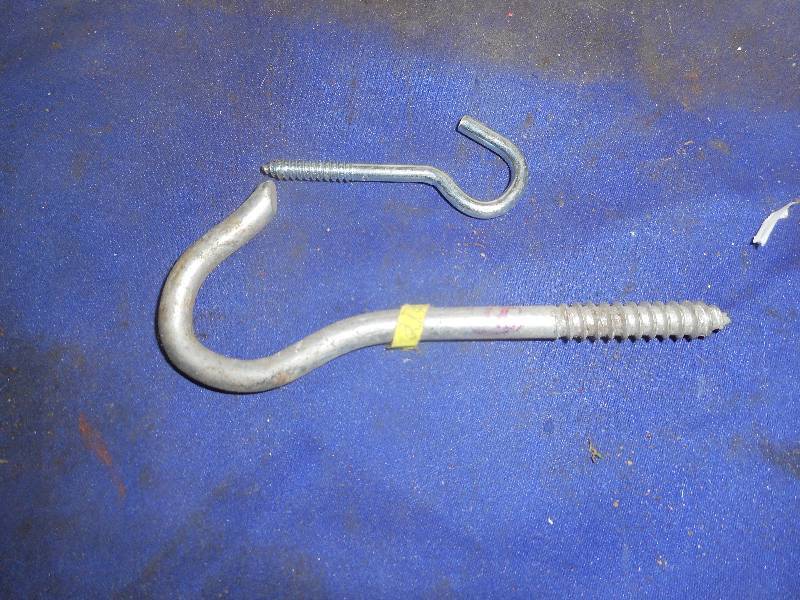lot 97 image: THREADED HOOKS