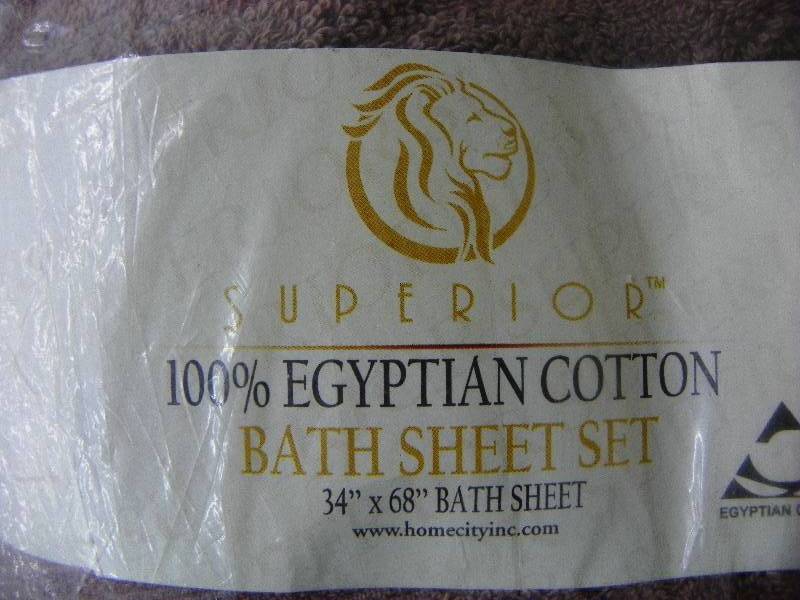lot 555 image: Superior Cotton 2pc Bath Sheet Mocha