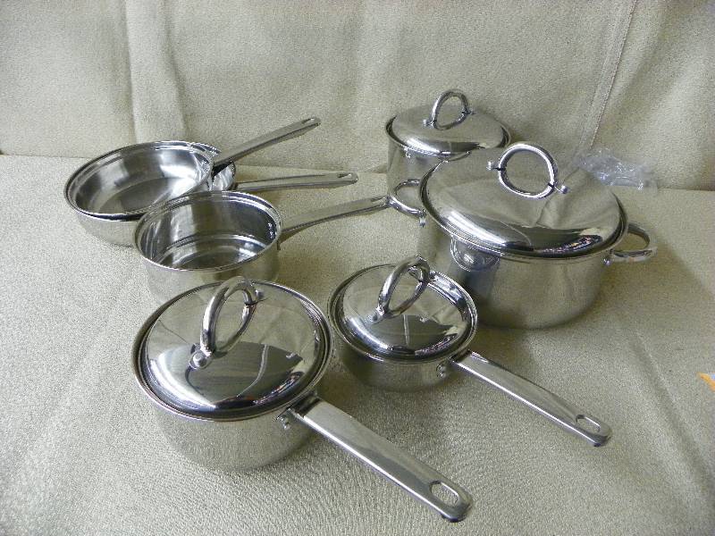 lot 592 image: alcove 11 pc. Stainless Steel COOKWARE SET, MSRP $119.99