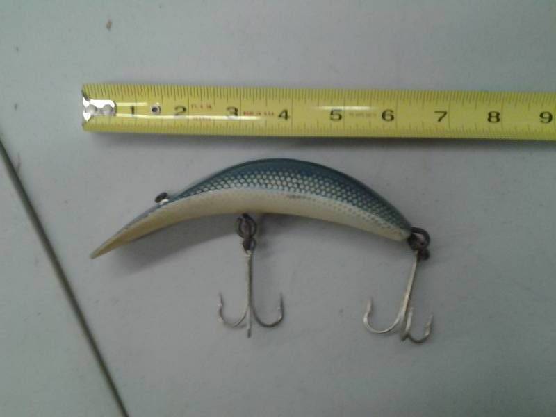 lot 47 image: T-60 Lure