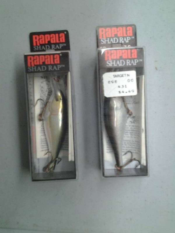lot 49 image: 2-Rapala Shad Rap Deep Runners With Boxes