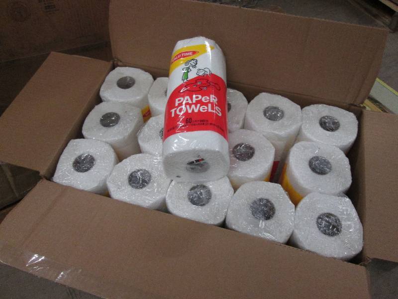 lot 4 image: Case of 30 rolls Valu Time Paper To...