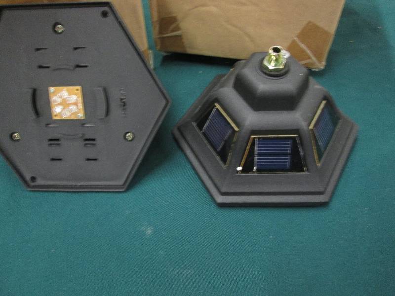 lot 105 image: Lot of 18 Replacement Solar Lantern...