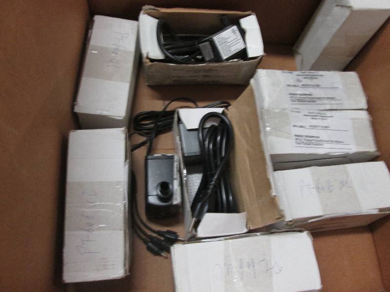 lot 114 image: Lot of 10 Fountain PumpTransforme...