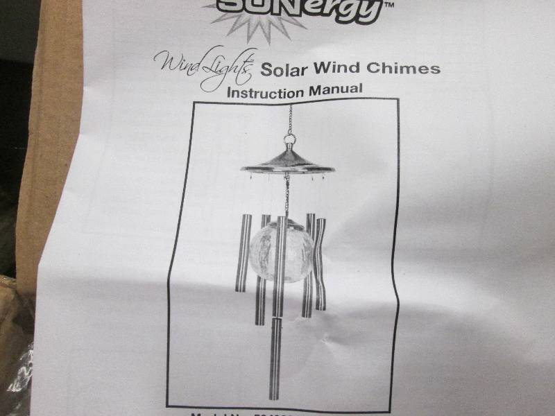 lot 115 image: Sunergy Solar Lighted Wind Chimes w...
