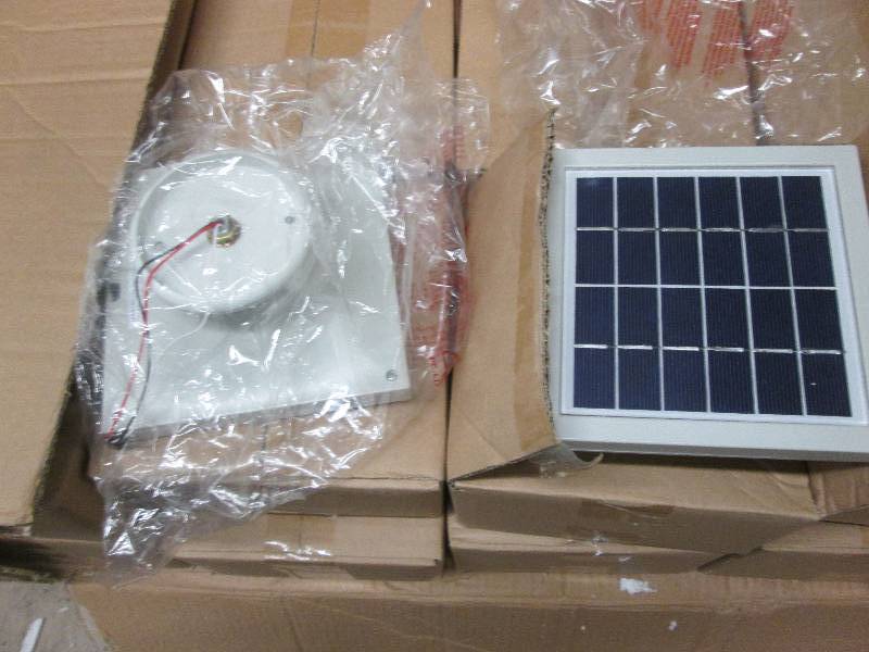 lot 156 image: Lot of 19 Replacement Solar Panels ...