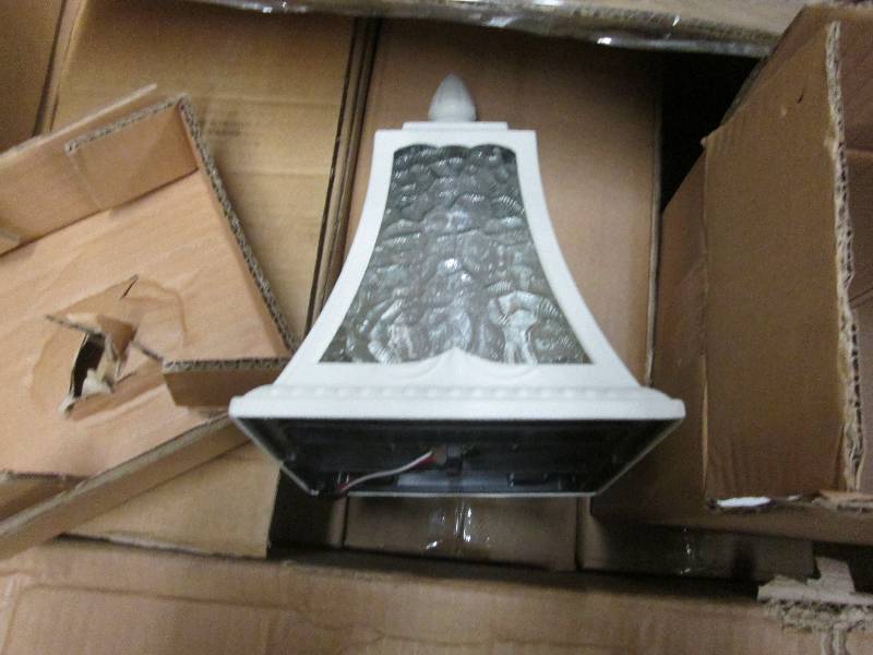 lot 157 image: Lot of 9 Replacement Solar White La...