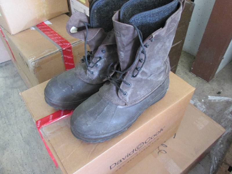 lot 169 image: Size 13 LaCrosse Pack Boots...